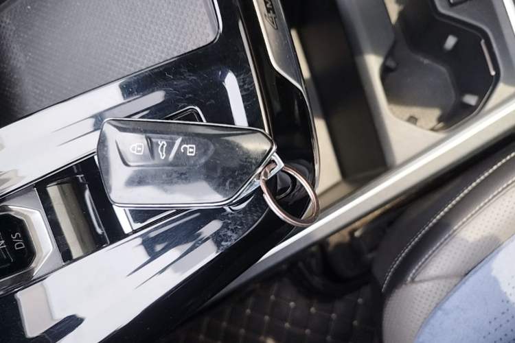 Used Volkswagen Talagon 2021 380TSI Four-Wheel Drive R-Line Touareg Edition Vehicle Key