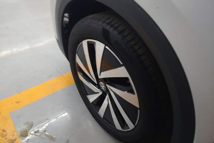 Used Volkswagen Talagon 2021 380TSI Four-Wheel Drive Luxury Premium Edition Pro Left Front Wheel Hub