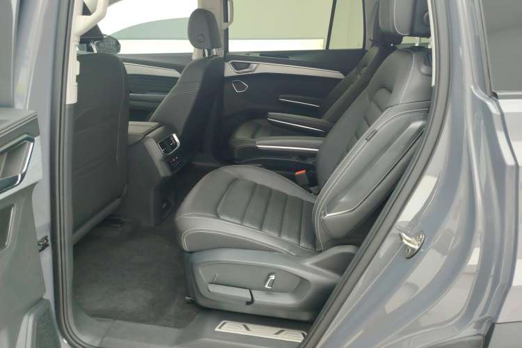 Used Volkswagen Talagon 2021 380TSI Four-Wheel Drive Luxury Premium Edition Pro Left Rear Seat