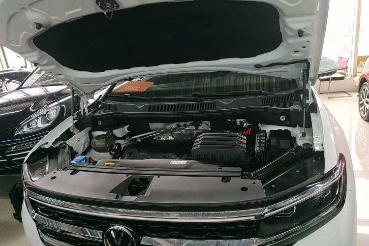 Used Volkswagen Talagon 2021 380TSI Four-Wheel Drive Luxury Premium Edition Pro Engine Bay