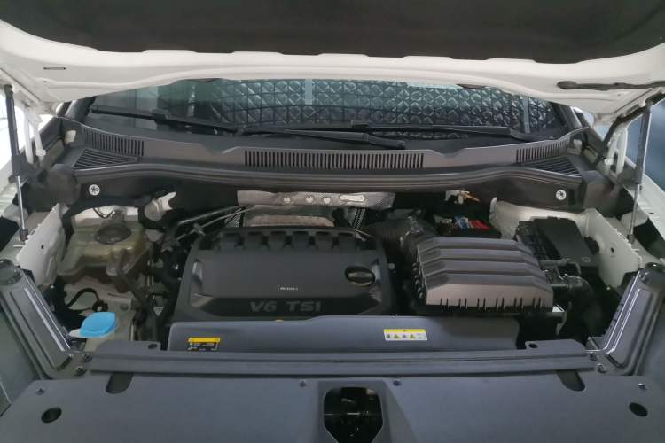 Used Volkswagen Talagon 2021 530TSI Four-Wheel Drive Flagship Shengjing Edition Pro Engine Bay