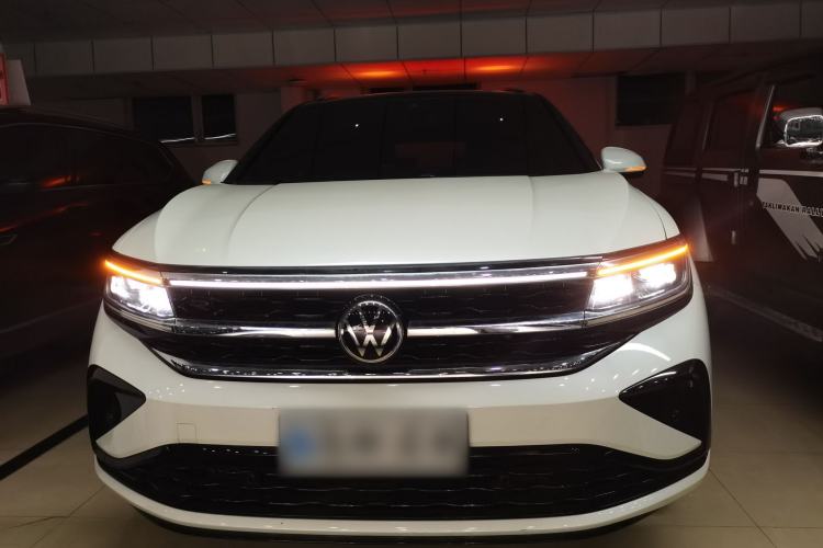 Used Volkswagen Talagon 2021 380TSI Four-Wheel Drive R-Line Touareg Edition Front