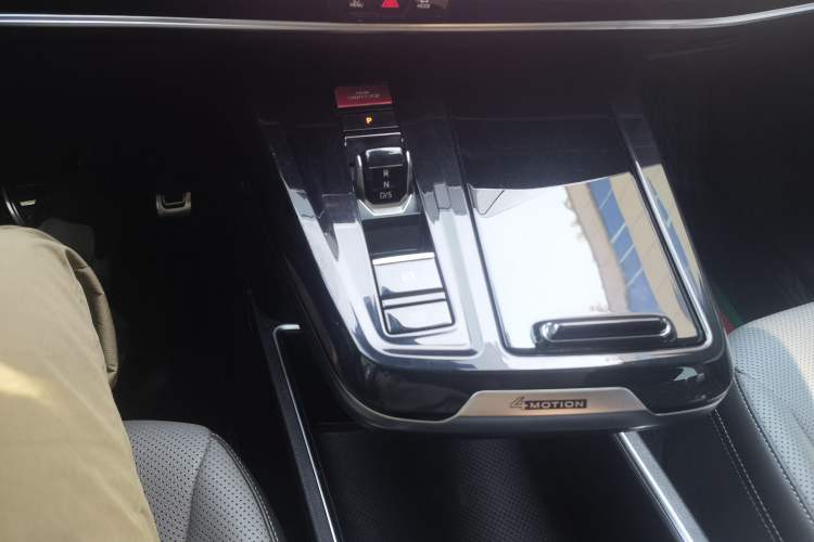 Used Volkswagen Talagon 2021 380TSI Four-Wheel Drive R-Line Touareg Edition Gear Lever