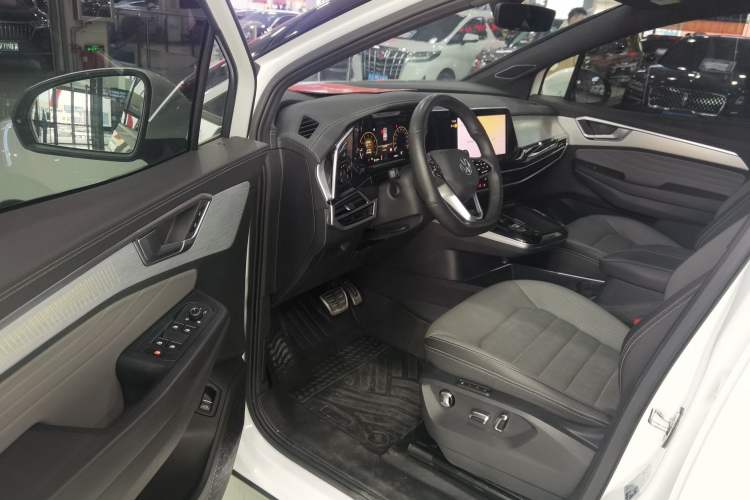 Used Volkswagen Talagon 2021 380TSI Four-Wheel Drive R-Line Touareg Edition Interior 2