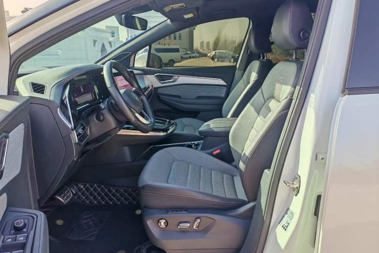 Used Volkswagen Talagon 2021 380TSI Four-Wheel Drive R-Line Touareg Edition Interior 2