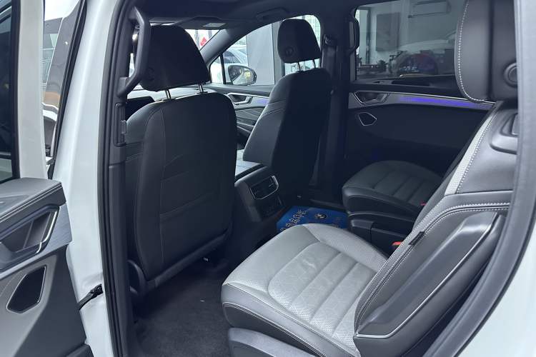 Used Volkswagen Talagon 2021 380TSI Four-Wheel Drive R-Line Touareg Edition Interior 2