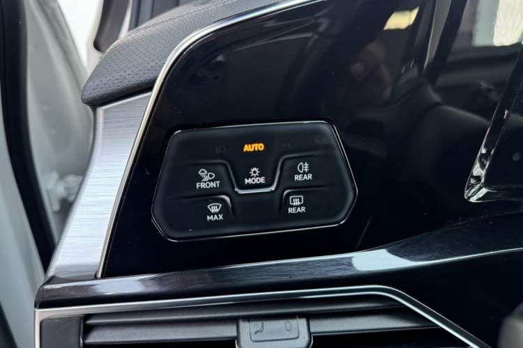 Used Volkswagen Talagon 2021 380TSI Four-Wheel Drive R-Line Touareg Edition Interior 3
