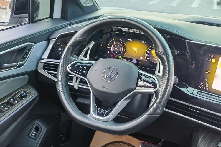 Used Volkswagen Talagon 2021 380TSI Four-Wheel Drive R-Line Touareg Edition Interior 3