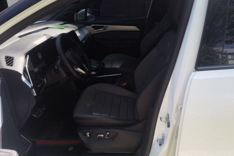 Used Volkswagen Talagon 2021 380TSI Four-Wheel Drive R-Line Touareg Edition Left Front Seat