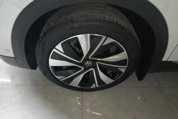 Used Volkswagen Talagon 2021 380TSI Four-Wheel Drive Flagship Version Left Front Wheel Hub
