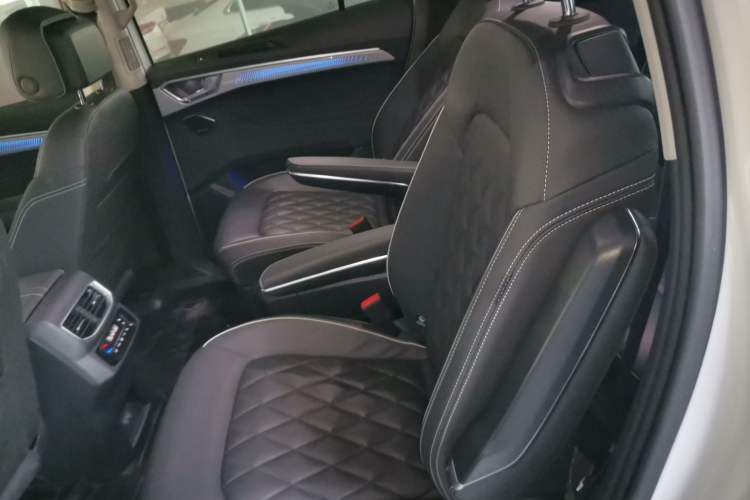 Used Volkswagen Talagon 2021 530TSI Four-Wheel Drive Flagship Shengjing Edition Pro Left Rear Seat