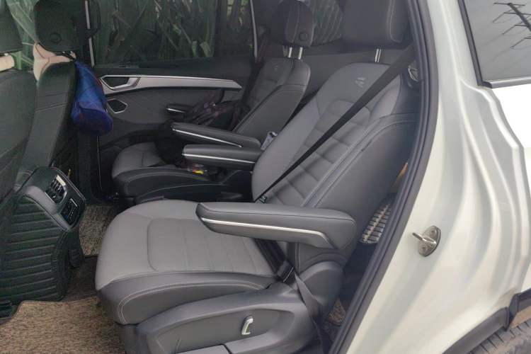 Used Volkswagen Talagon 2021 380TSI Four-Wheel Drive R-Line Touareg Edition Left Rear Seat