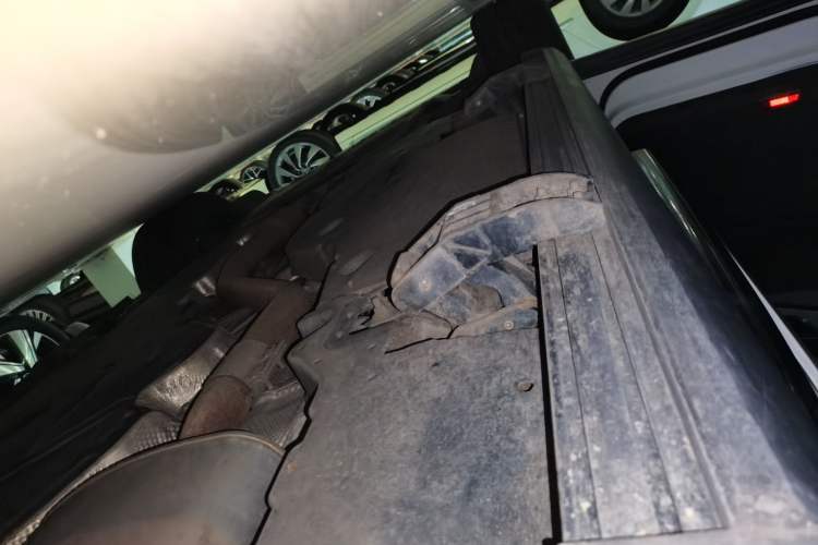 Used Volkswagen Talagon 2021 380TSI Four-Wheel Drive R-Line Touareg Edition Left Side Sill