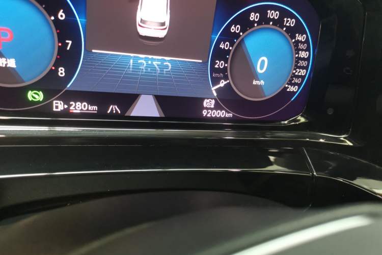 Used Volkswagen Talagon 2021 380TSI Four-Wheel Drive Luxury Premium Edition Pro Odometer Close Up