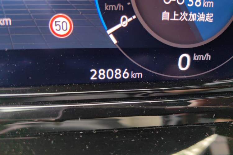 Used Volkswagen Talagon 2021 380TSI Four-Wheel Drive R-Line Touareg Edition Odometer Close Up