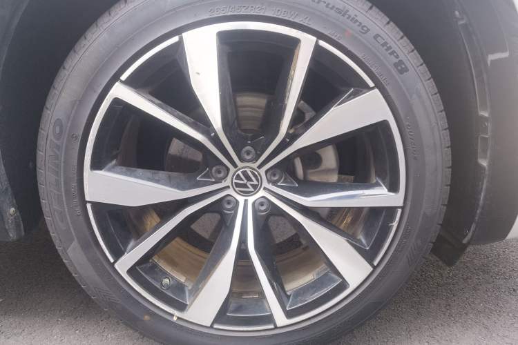 Used Volkswagen Talagon 2021 380TSI Four-Wheel Drive R-Line Touareg Edition Right Front Wheel Hub