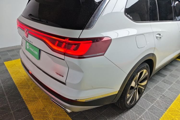 Used Volkswagen Talagon 2021 380TSI Four-Wheel Drive Flagship Version Right Rear Taillight