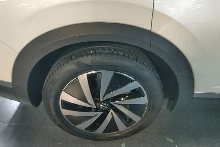 Used Volkswagen Talagon 2021 380TSI Four-Wheel Drive Luxury Premium Edition Pro Right Rear Wheel Hub