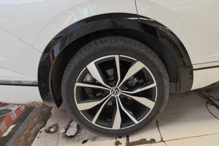 Used Volkswagen Talagon 2021 380TSI Four-Wheel Drive R-Line Touareg Edition Right Rear Wheel Hub