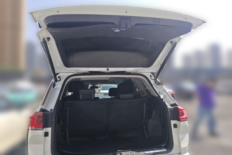 Used Volkswagen Talagon 2021 380TSI Four-Wheel Drive Flagship Version Trunk