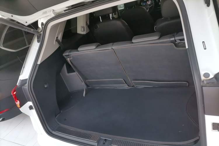 Used Volkswagen Talagon 2021 530TSI Four-Wheel Drive Flagship Shengjing Edition Pro Trunk