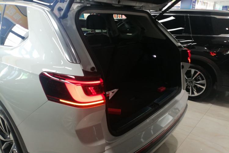 Used Volkswagen Talagon 2021 530TSI Four-Wheel Drive Flagship Shengjing Edition Pro Trunk