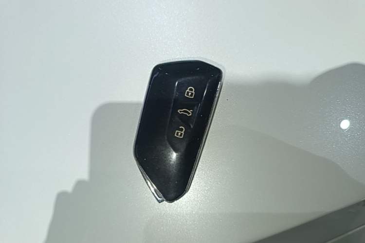 Used Volkswagen Talagon 2021 380TSI Four-Wheel Drive R-Line Touareg Edition Vehicle Key