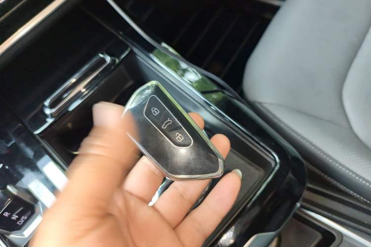 Used Volkswagen Talagon 2021 380TSI Four-Wheel Drive R-Line Touareg Edition Vehicle Key