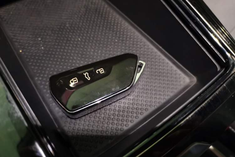 Used Volkswagen Talagon 2021 380TSI Four-Wheel Drive R-Line Touareg Edition Vehicle Key
