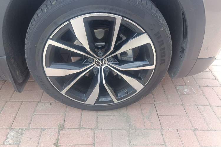 Used Volkswagen Talagon 2021 530TSI Four-Wheel Drive Flagship Shengjing Edition Pro Right Front Wheel Hub