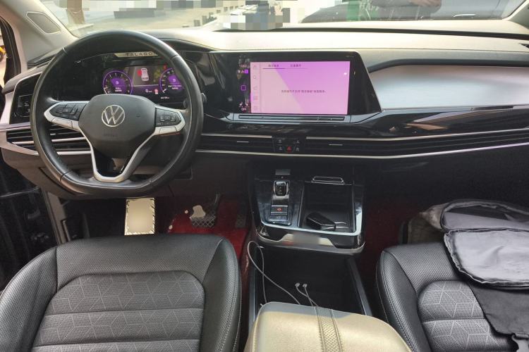 Used Volkswagen Talagon  Center Console