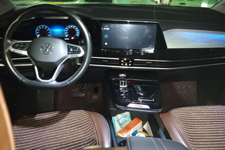Used Volkswagen Talagon 2022 380TSI Four-Wheel Drive Luxury "Jiajing" Edition Pro 6 Seats Center Console