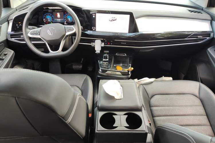 Used Volkswagen Talagon 2022 380TSI Four-Wheel Drive Luxury "Jiajing" Edition Pro 6 Seats Center Console