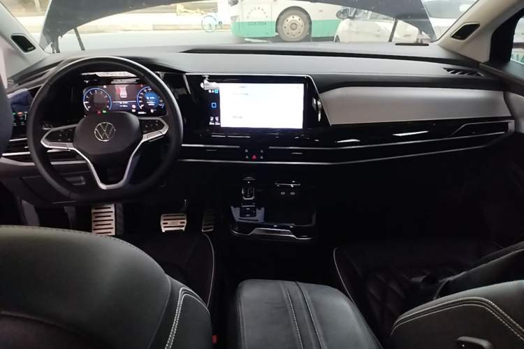 Used Volkswagen Talagon 2022 380TSI Four-Wheel Drive Flagship Shengjing Edition 6 Seats Center Console