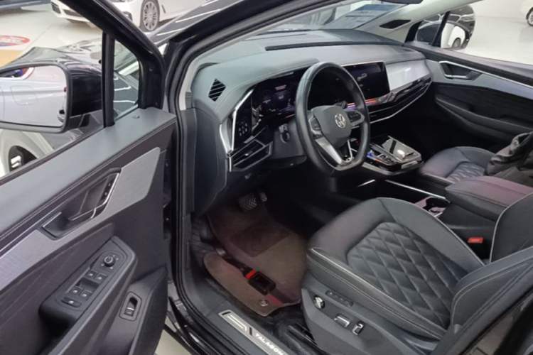 Used Volkswagen Talagon 2022 530TSI Four-Wheel Drive Flagship Shengjing Edition Pro 6-Seater Driver Seat