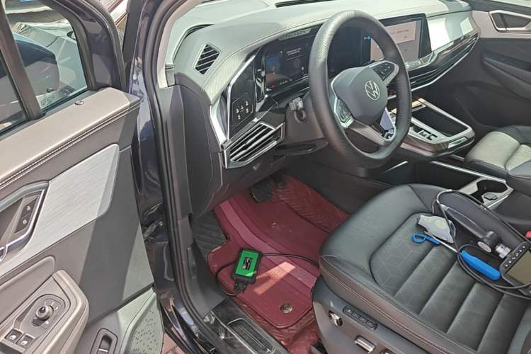 Used Volkswagen Talagon 2022 380TSI All-Wheel-Drive Luxury Prestige Pro 7-Seater Driver Seat