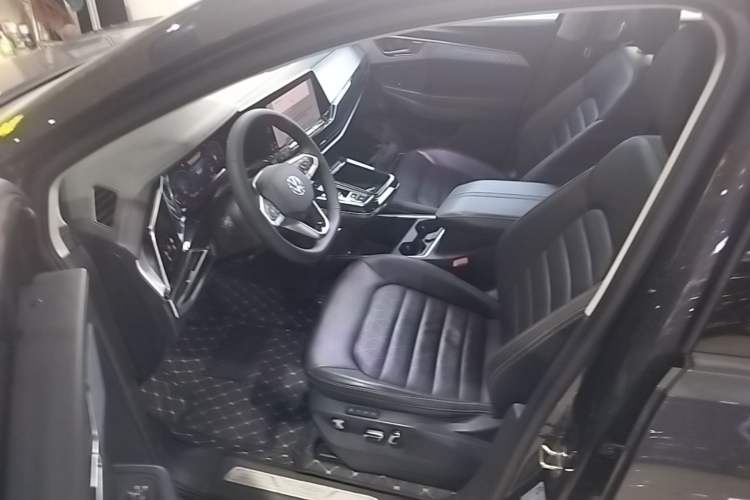 Used Volkswagen Talagon 2022 380TSI All-Wheel-Drive Luxury Prestige Pro 7-Seater Driver Seat