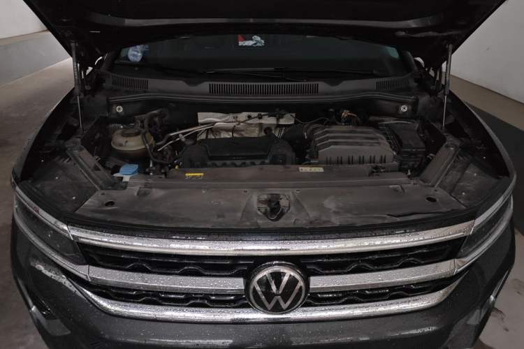Used Volkswagen Talagon 2022 380TSI Four-Wheel Drive Flagship Shengjing Edition 6 Seats Engine Bay