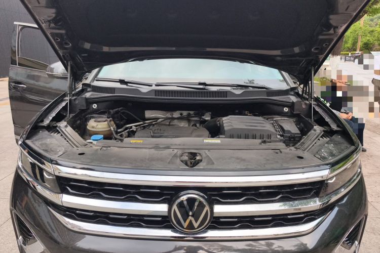 Used Volkswagen Talagon  Engine Bay