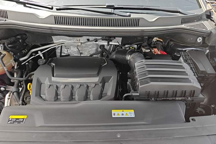 Used Volkswagen Talagon 2022 380TSI All-Wheel-Drive Luxury Prestige Pro 7-Seater Engine Bay