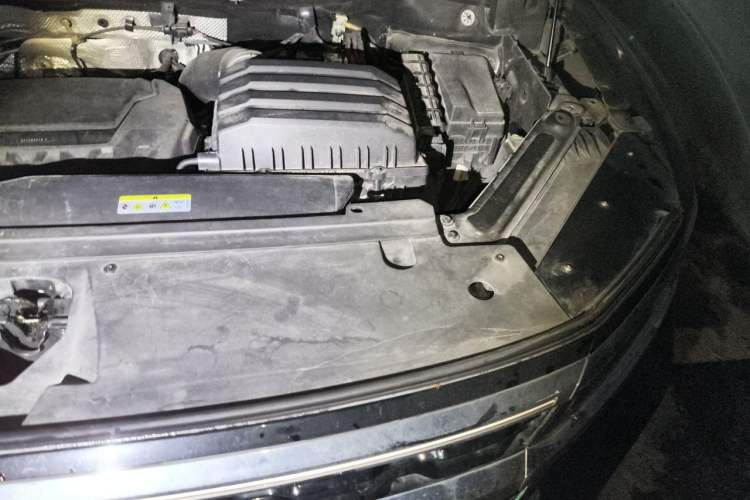 Used Volkswagen Talagon 2022 380TSI All-Wheel-Drive Luxury Prestige Pro 7-Seater Engine Bay Left