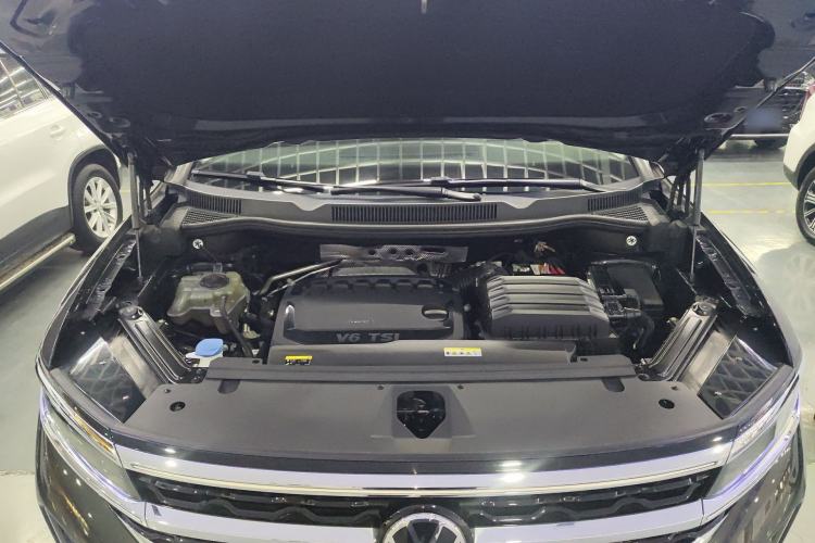 Used Volkswagen Talagon 2022 530TSI Four-Wheel Drive Flagship Shengjing Edition Pro 6-Seater Engine Bay