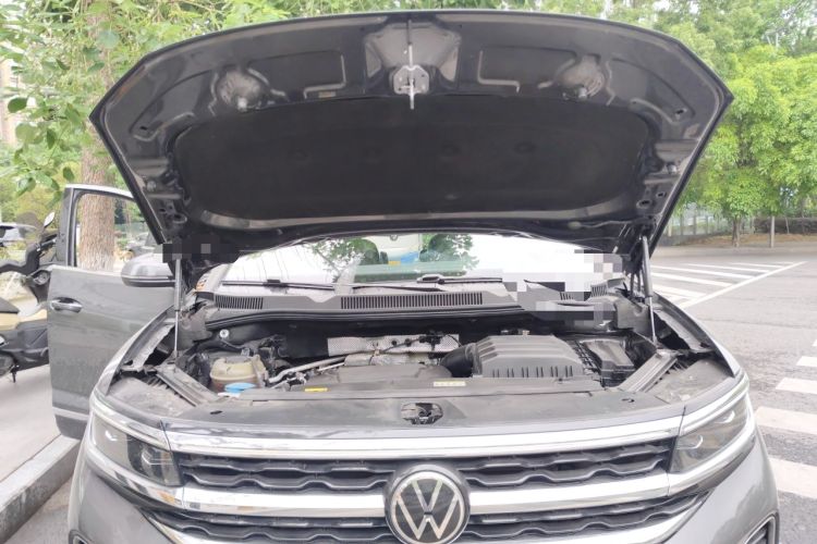Used Volkswagen Talagon 2022 380TSI Four-Wheel Drive Luxury "Jiajing" Edition Pro 6 Seats Engine Bay