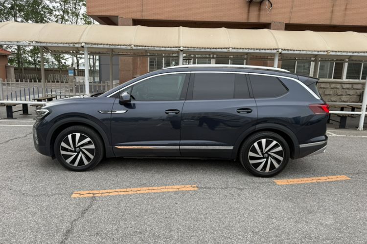 Used Volkswagen Talagon 2022 380TSI All-Wheel-Drive Luxury Prestige Pro 7-Seater Exterior 4