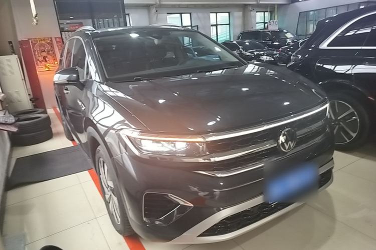 Used Volkswagen Talagon 2022 380TSI All-Wheel-Drive Luxury Prestige Pro 7-Seater Front Right 45 Deg