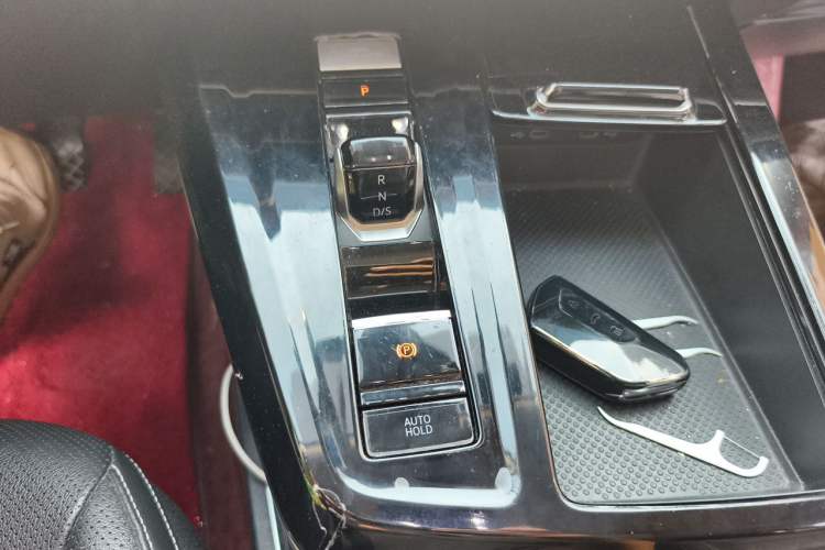Used Volkswagen Talagon  Gear Lever