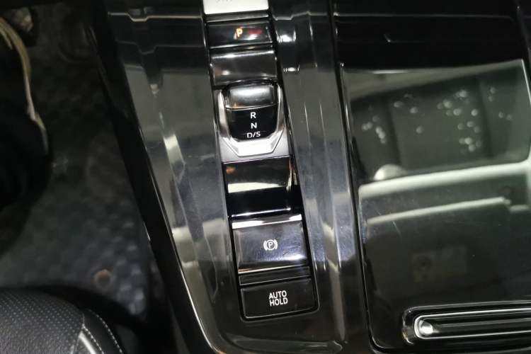 Used Volkswagen Talagon 2022 530TSI Four-Wheel Drive Flagship Shengjing Edition Pro 7-Seater Gear Lever