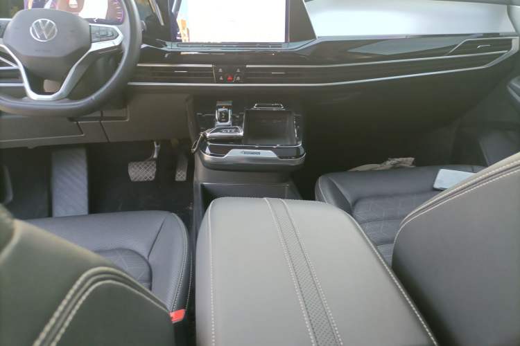 Used Volkswagen Talagon 2022 380TSI Four-Wheel Drive Luxury "Jiajing" Edition Pro 6 Seats Gear Lever