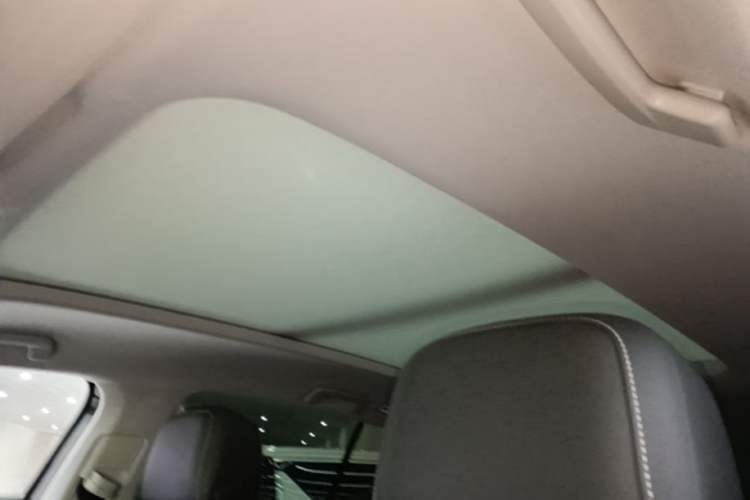 Used Volkswagen Talagon 2022 530TSI Four-Wheel Drive Flagship Shengjing Edition Pro 6-Seater Headliner