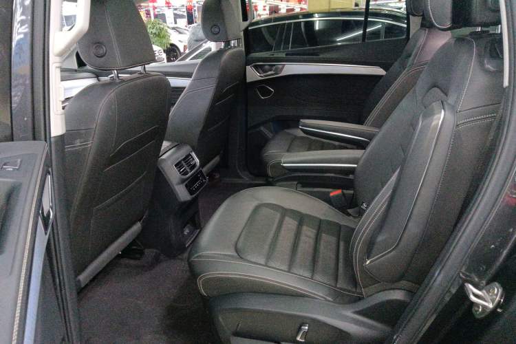 Used Volkswagen Talagon 2022 380TSI Four-Wheel Drive Luxury "Jiajing" Edition Pro 6 Seats Interior 1
